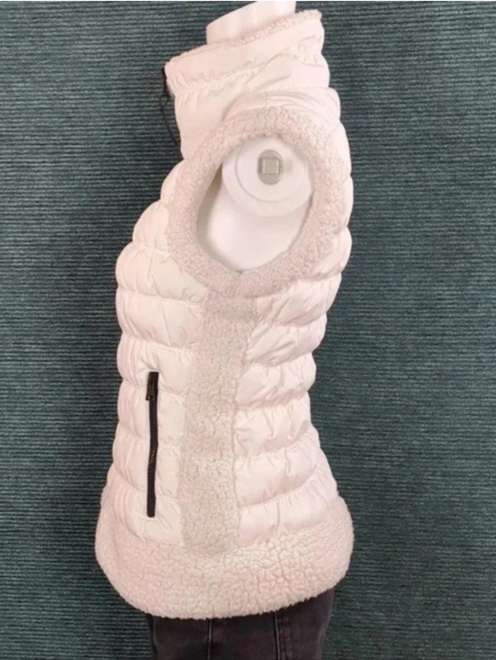 Calvin Klein Performance Sherpa Puffer Vest - Picture 5 of 17
